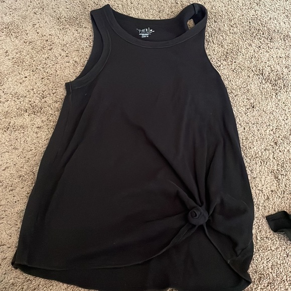 Black top lot - Picture 2 of 4